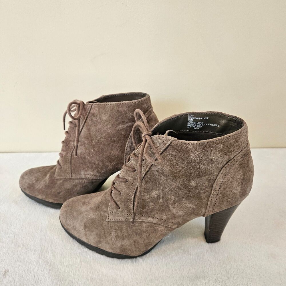 White Mountain "Sugarbabe" Ankle Booties Women’s 7.5 3.5" Cone Heel Dust Suede